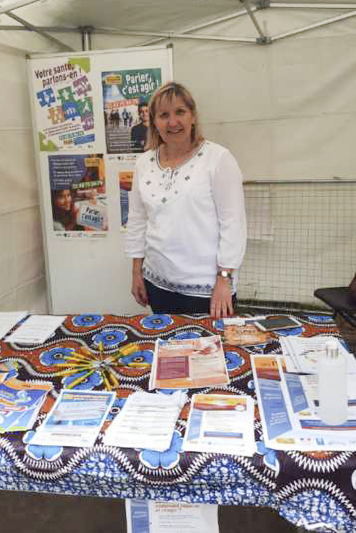 Le stand de la Maison de la Prévention-Point écoute jeunes